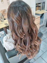 Photo n°22 de Nouvel Hair coiffure by Amandine à Sillans (Salon de coiffure)