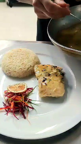 Opiniones de Caleta Tongoy en La Cisterna - Restaurante