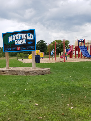 Maefield Park - Visual