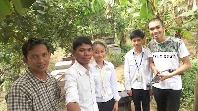 Photos of កសិដ្ឋាន​ឃ្មុំ​ ខ្មែរ​ប៊ី​-KhmerBees Beekeeping Farm