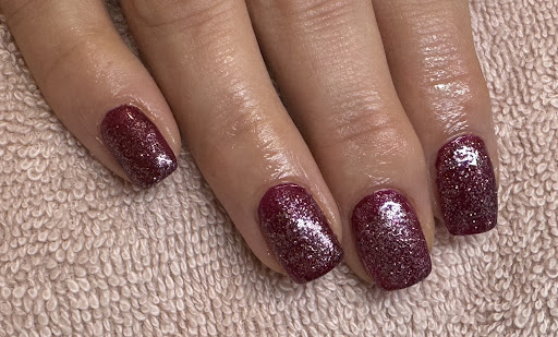 RM Nails - Visual