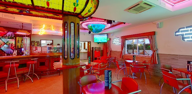 Brother's Bar