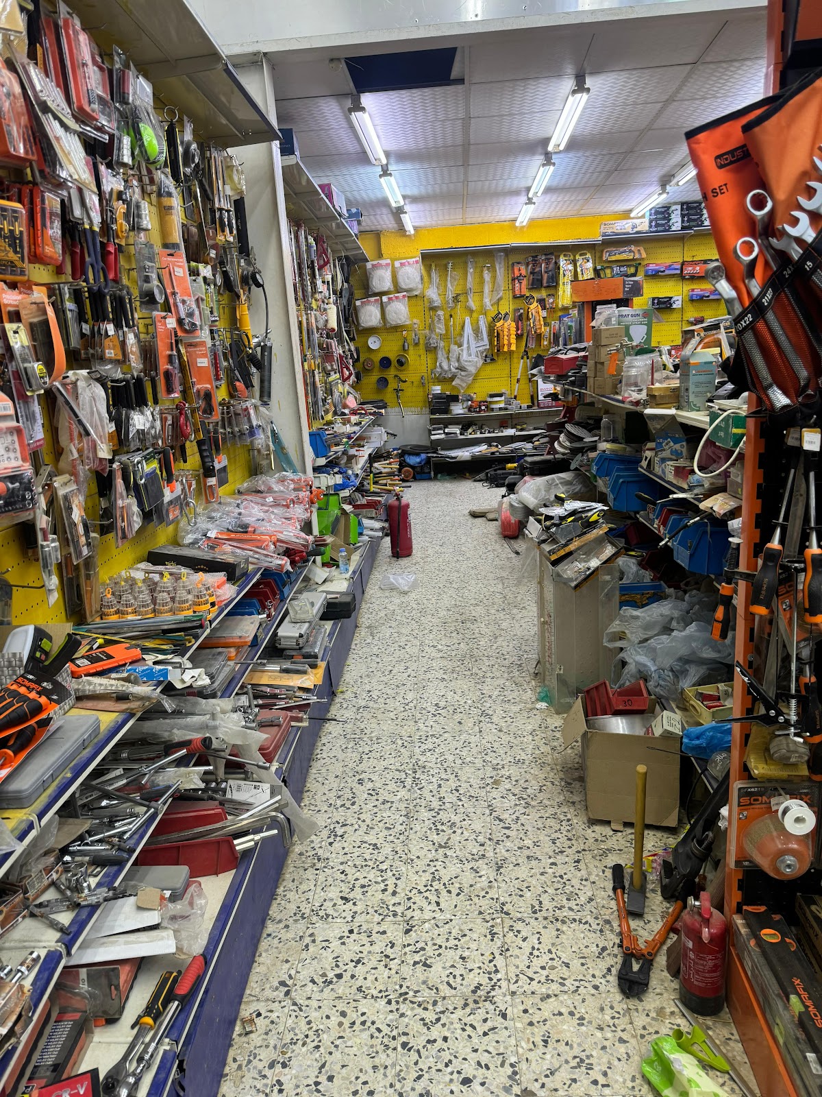 مؤسسة وطن الوقاية للمعدات و السلامة - صورة 2