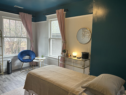 Botanikl: Holistic Skincare & Ayurvedic Wellness - Thumbnail