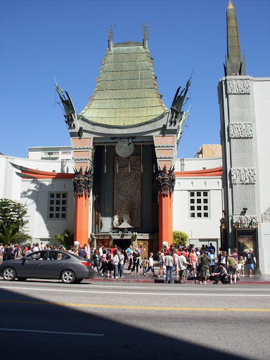 Universal Studio Suites - Thumbnail