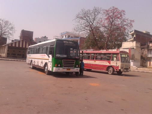 Zero Road Bus Station, Author: TARA SHANKER MISHRA