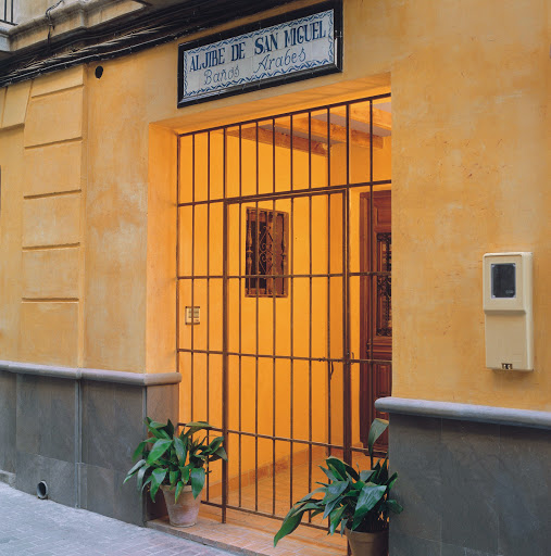 Aljibe De San Miguel Banos Arabes Granada Destimap Destinations On Map