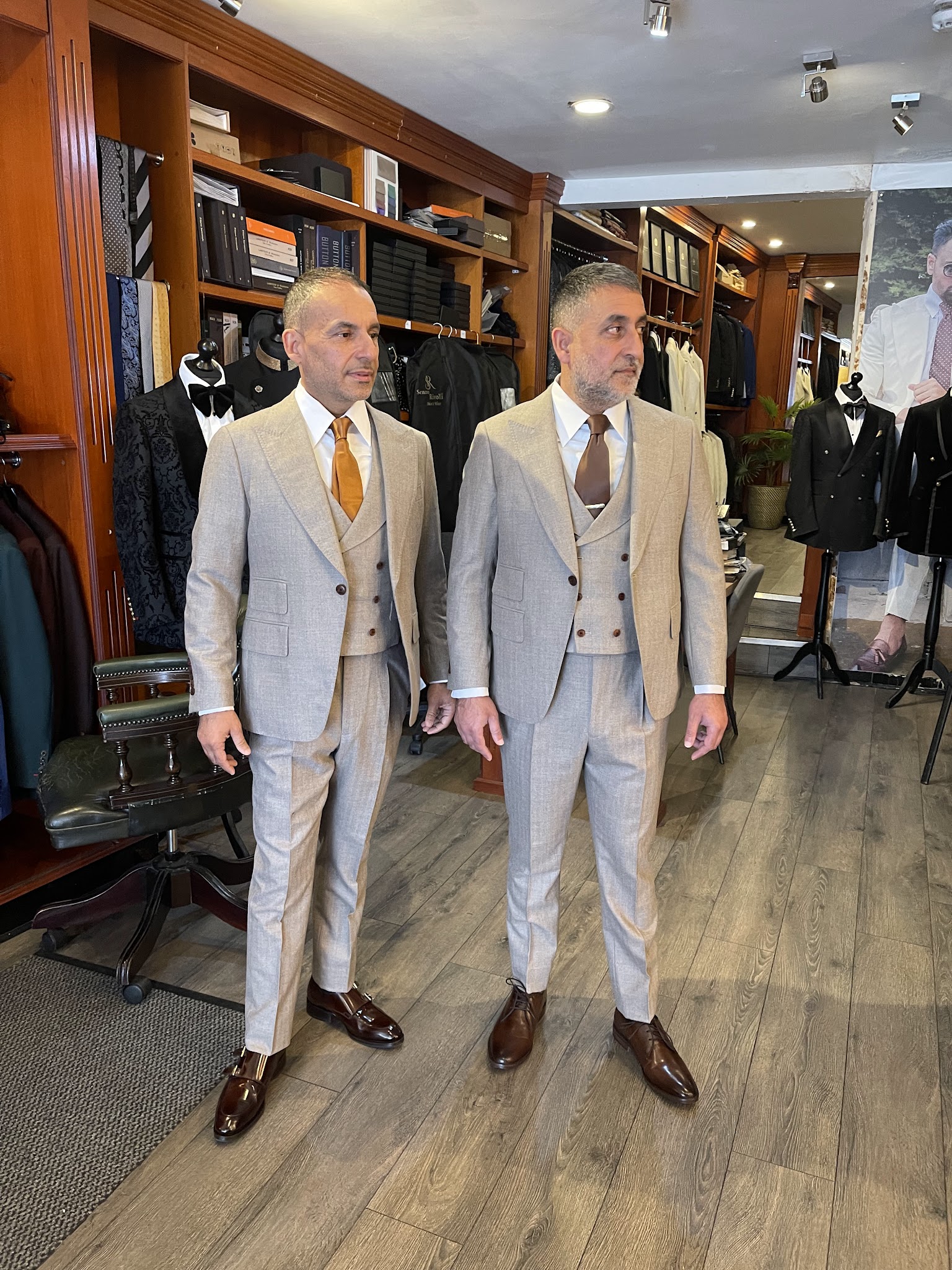 CAMERON KHAN MENSWEAR LTD - Groom's Fashion - photo 1