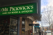 Mr Pickwick's Fine Old Books, Katoomba, Australia