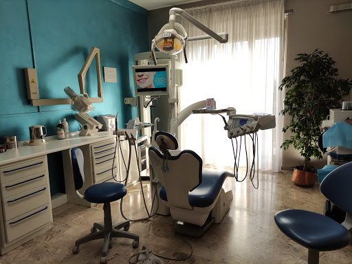 Studio Dentistico Dott. Carlo Alberto Cirnigliaro (Borgaro) - Thumbnail