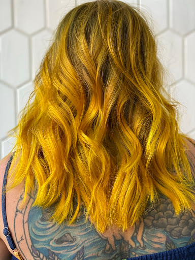 White Pine Salon - Visual