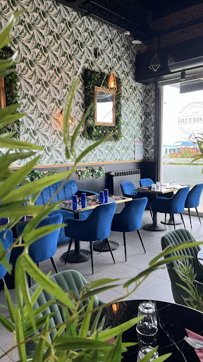 Orlando's Café | Restaurant Longperrier | Burger, Grillades & Desserts