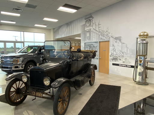Raabe Ford - Visual