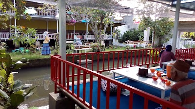 Photos of Warung Panggung "Gumuk Sanoyan"