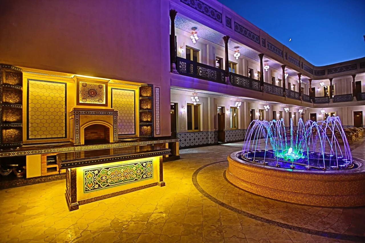 Paradise Plaza Luxury Hotel