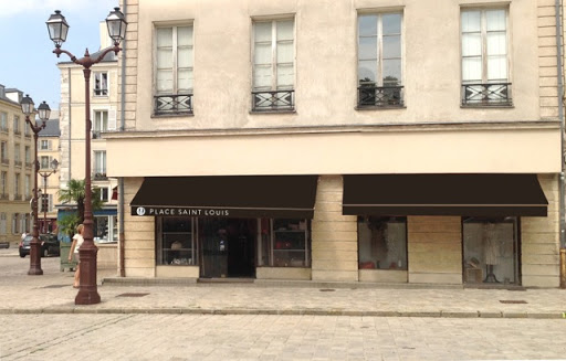 Dépôt Vente N° 9 place St Louis - Thumbnail