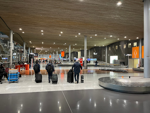 Charles de Gaulle Airport 2 TGV - Thumbnail