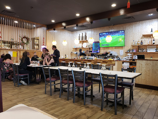 HoneyBee Asian Bistro & Sushi - Thumbnail
