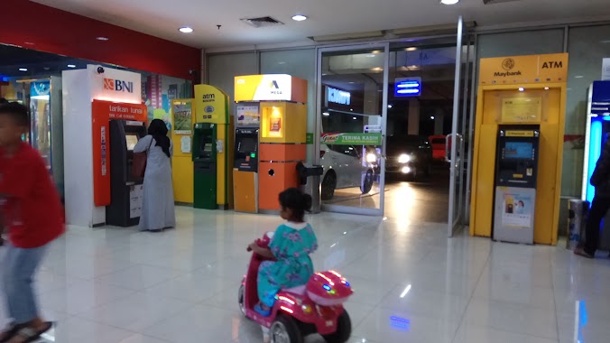 BII ATM Giant Taman Yasmin, Bogor, Author: muhamad abdu algifari