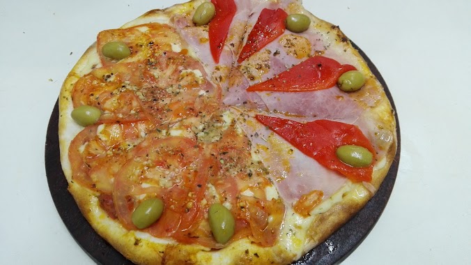 La Tiendita Pizzería, Author: renzo petrungaro