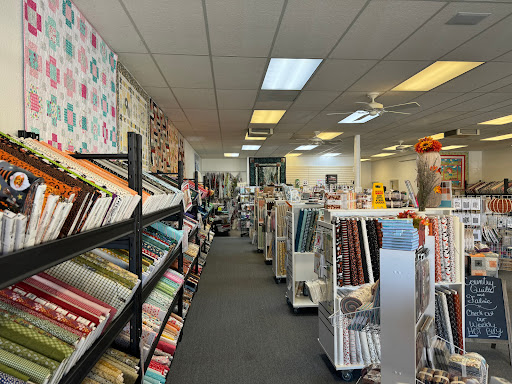 Country Quilts & Fabric - Thumbnail