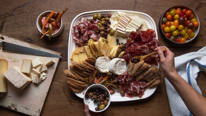 Catering | Pixie Scout by null