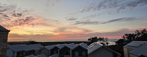 Seine Bay Apartments - Thumbnail