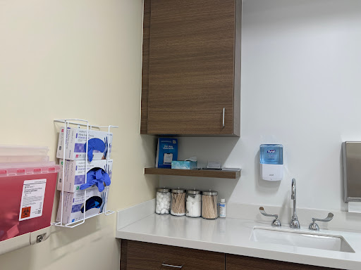 Village Medical at Walgreens - Mansfield - Thumbnail