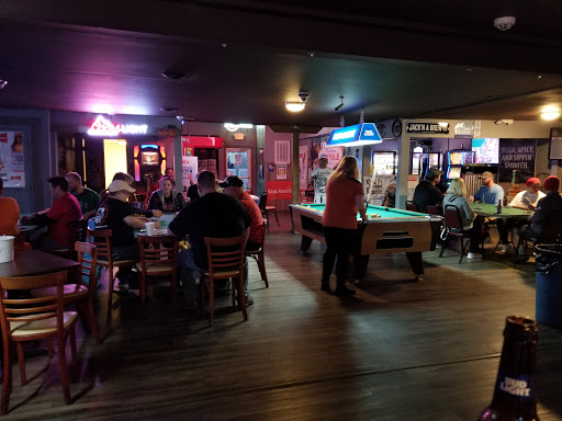 L.C.'s Pub - Visual