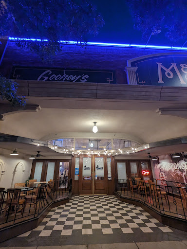 Gooney's - Visual