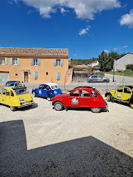 Photo n°6 de Oh my Deuche - Location 2cv en Luberon et balades en Provence à La Bastide-des-Jourdans (Attraction touristique)