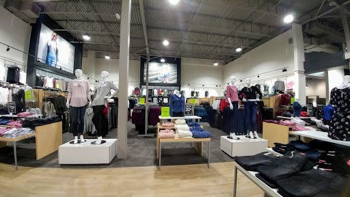 Les Magasins CPC - Victoriaville Gallery - Canada
