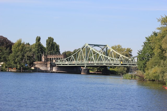 Glienicker Brücke