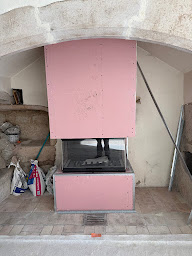 Photo n°29 de GARAU SANDRO PLATRERIE PEINTURE DECORATION à Belley (Service de pose de parquet)