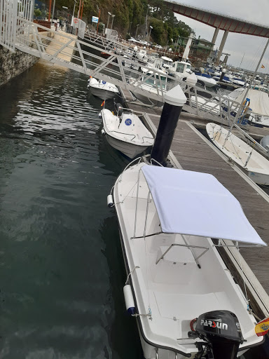 A Ría Alquiler de Embarcaciones - Spain