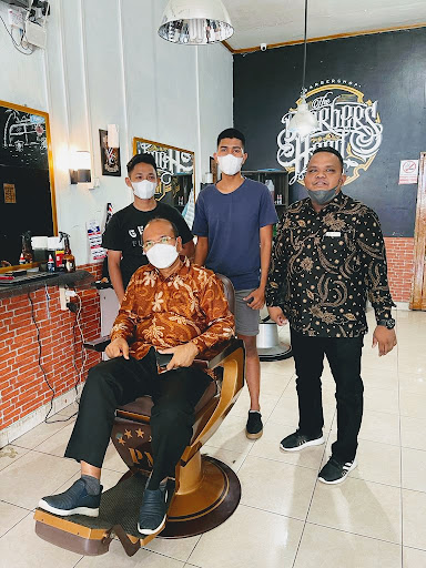 ALEXRMC BARBERSHOP