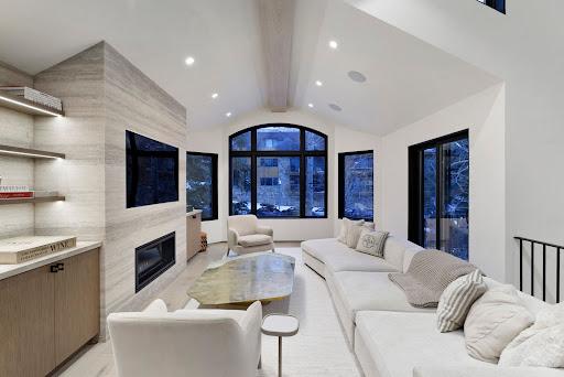 Jordie Karlinski Compass | Aspen/Snowmass Luxury Real Estate Specialist Gallery - United States