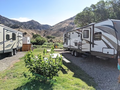 Candy Mountain Resort RV Park