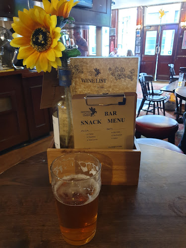 Reviews of The Flying Horse in London - Pub