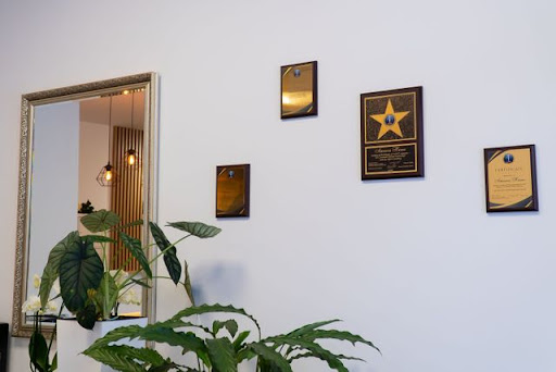 Aesthetic Medical Technology – Salon Kosmetyczny Warszawa Wilanów | Lifting Twarzy, Masaże, Depilacja