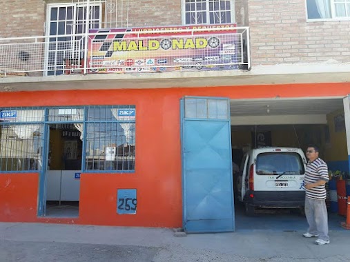 lubricentro y taller MALDONADO, Author: Lucia Murguiondo