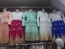 UNIQUE GARMENTS POINT khanewal Kabirwala