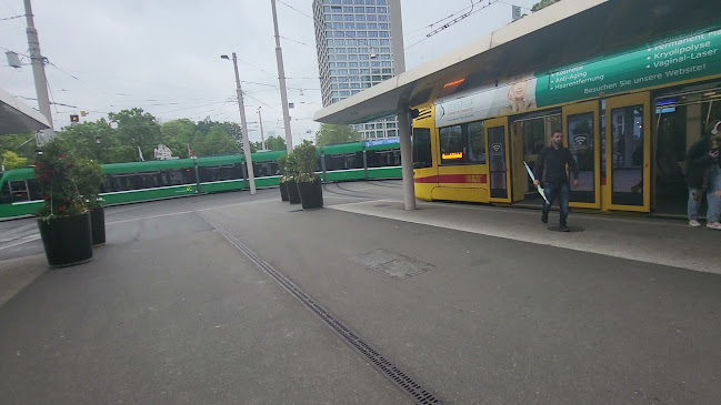 Rezensionen über Bahnhof SBB Basel in Binningen - Motorradhändler