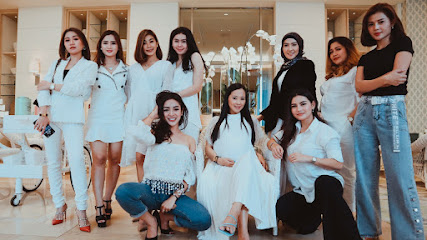 AR Screen Bride Story Photography and videography