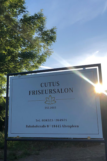"CutUs" Friseursalon