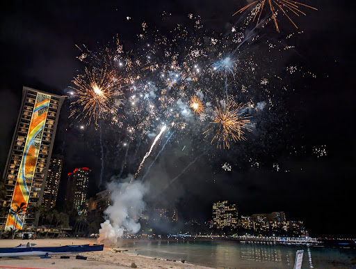 Waikiki Friday Fireworks - Thumbnail