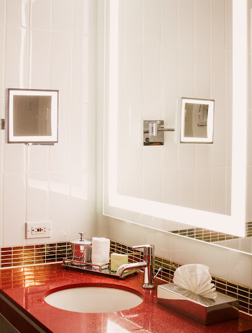 Grafton on Sunset by null