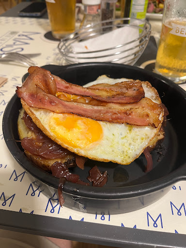 Mash Beer in Brew Pub Gallery - Italy