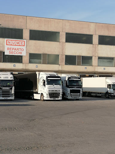 NUME SRL + SOGEGROSS SPA CEDI-CASH Tortona