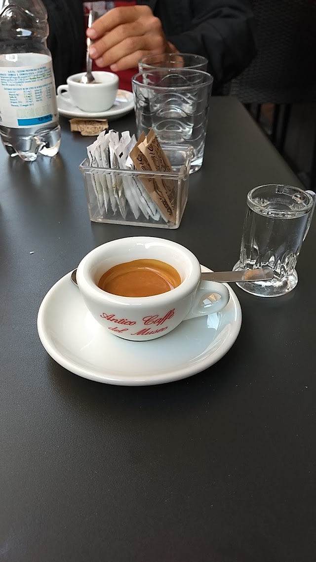 Piadineria La Piadineria Wine Bar